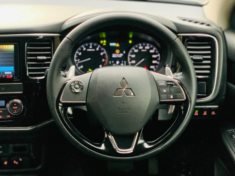 2018 Mitsubishi Outlander — photo 8