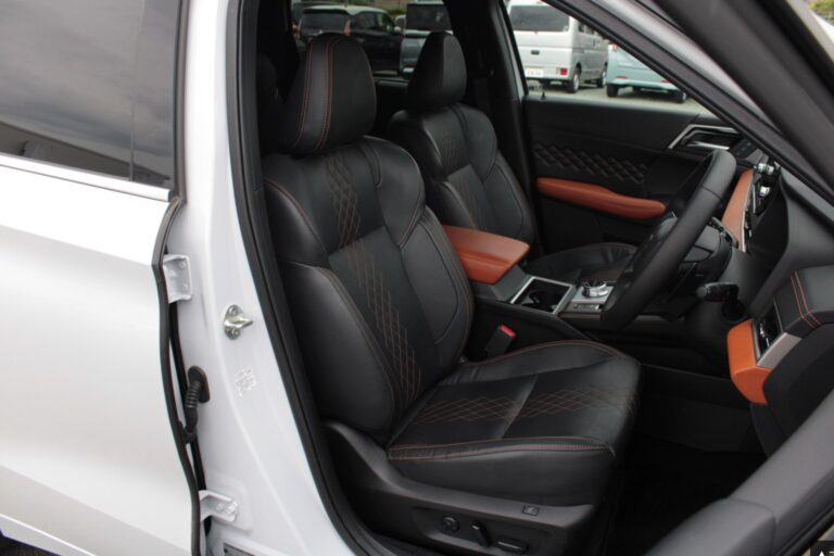 2021 Mitsubishi Outlander PHEV — photo 6