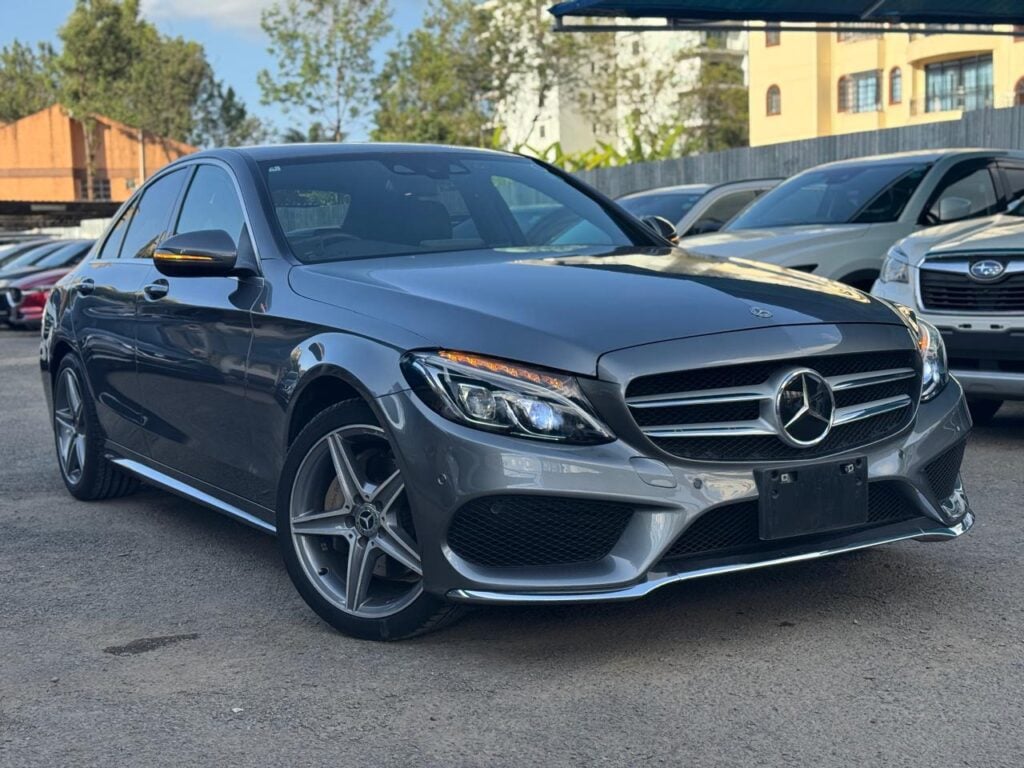 MERCEDES BENZ C200 2018