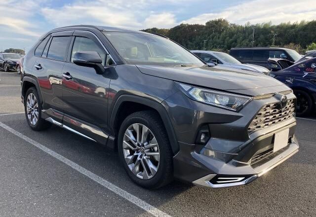 2023 TOYOTA RAV4 GZ PACKAGE.