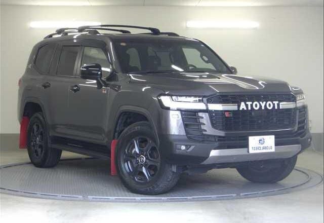 2023 Toyota Landcruiser 300 Series GR Sport. 3300cc Twin-Turbo Diesel Engine.