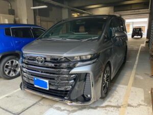 2025 Toyota Vellfire Executive Lounge — photo 4