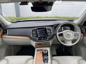 2019 Volvo XC90 Inscription T8 Twin-Engine — photo 2