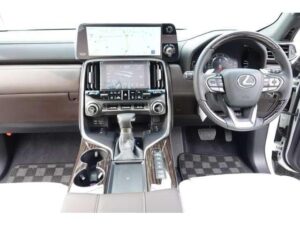 2024 Lexus LX600 — photo 2