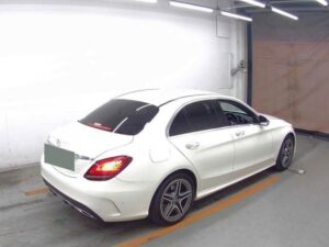 2019 Mercedes-Benz C200 AvantGarde AMG Line — photo 4
