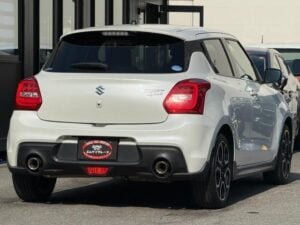 2020 Suzuki Swift Sport — photo 3