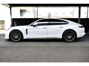 2022 Porsche Panamera Platinum Edition PDK 3.0 — photo 2