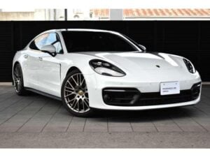 2022 Porsche Panamera Platinum Edition PDK 3.0