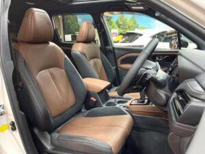 2025 Subaru Forester SLG 2.5L HEV — photo 3