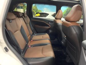 2025 Subaru Forester SLG 2.5L HEV — photo 2