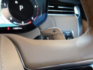2023 Range Rover Vogue Autobiography D300 SWB — photo 3