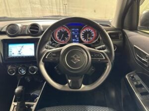 2020 Suzuki Swift Hybrid RS — photo 4