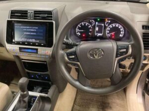 2021 Toyota Land Cruiser Prado TX 2.7 — photo 4