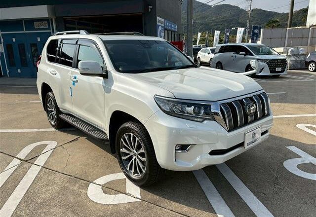 2023 Toyota Land Cruiser Prado