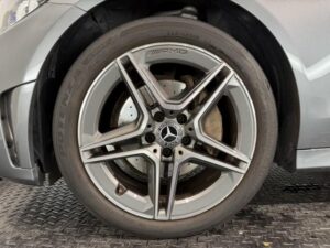 2019 Mercedes-Benz C200 AvantGarde AMG Line 1.5L — photo 2