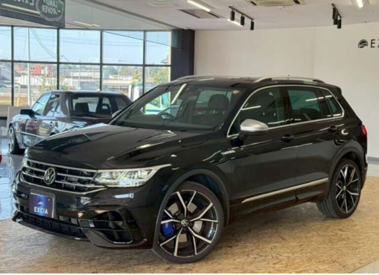 2023 Volkswagen Tiguan R 2.0 4Motion — photo 7