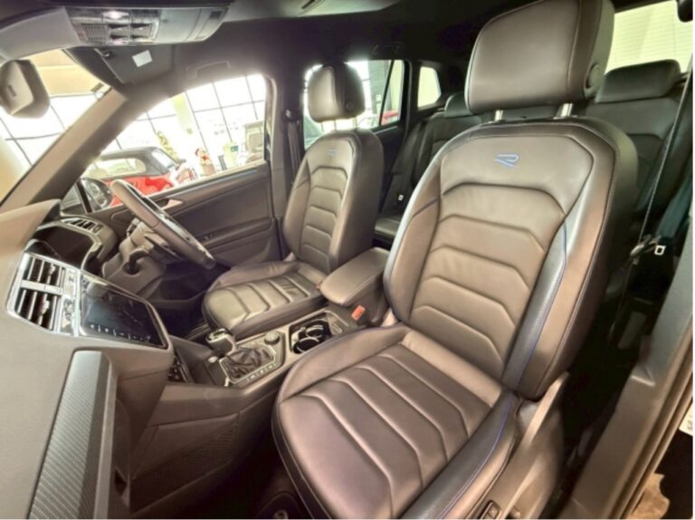 2023 Volkswagen Tiguan R 2.0 4Motion — photo 2