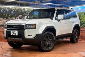 2025 Toyota Landcruiser Prado VX J250 2.7L — photo 2