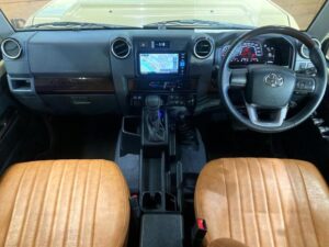 2024 Toyota Landcruiser 76 Series AX 2.8L — photo 3
