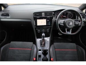 2019 Volkswagen Golf GTi Performance 2.0 — photo 4