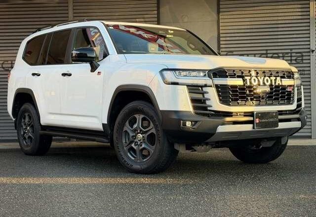 2025 Toyota Land Cruiser ZX GR Sport