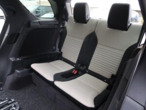 2021 Land Rover Discovery 5 HSE Luxury 3.0L — photo 4