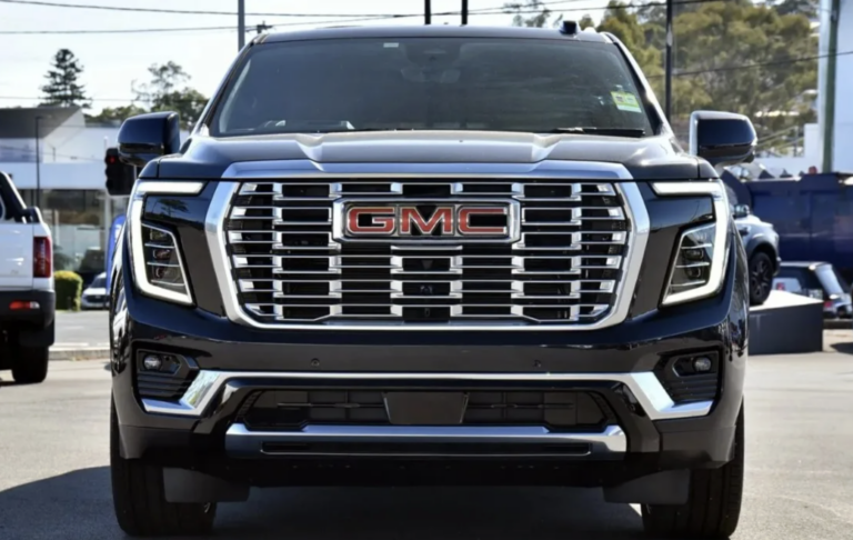 2025 GMC YUKON DENALI 6.2L EcoTec3 V8 — photo 5
