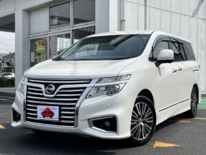 2019 Nissan Elgrand Highway Star S 2.5 — photo 1