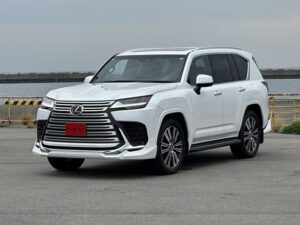 2023 Lexus LX600 3.5L — photo 2