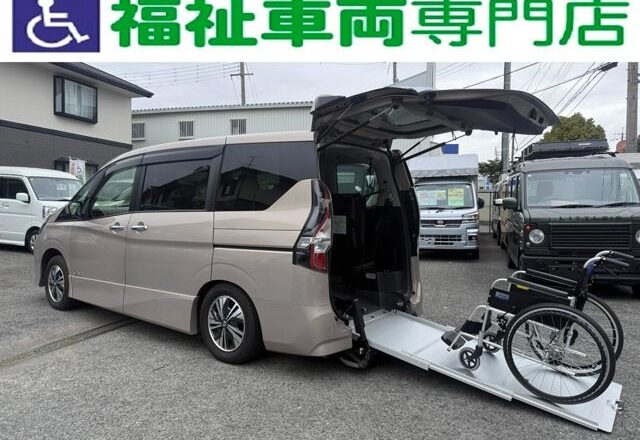 2021 Nissan Serena e-Power Highstar V For PWDs