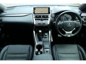 2020 LEXUS NX300 AWD 2.0 — photo 4