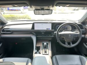 2023 Toyota Crown Z Hybrid 2.5 — photo 4
