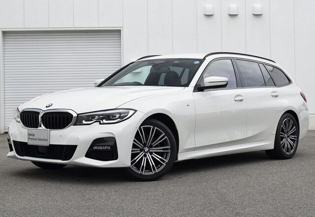2021 BMW 320i M-Sport Touring