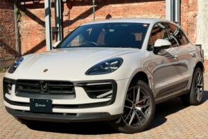 2022 Porsche Macan S 3.0 — photo 1
