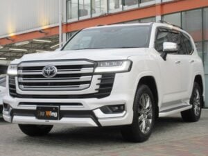 2024 Toyota Land Cruiser ZX 300 Series 3.5L — photo 2