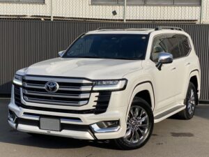 2025 Toyota Land Cruiser ZX 300 Series 3.5L — photo 2