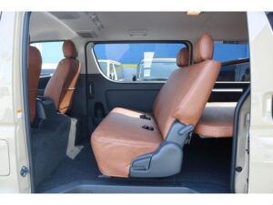 2026 Toyota Hiace Super GL 4WD 2.8 — photo 4