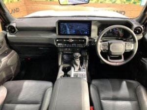 2024 Toyota Landcruiser Prado VX J250 2.7L — photo 3
