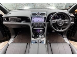 2023 Bentley Bentayga Azure 3.0 — photo 2