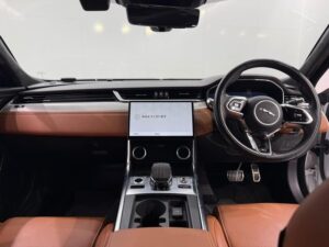 2021 Jaguar XF R-Dynamic SE P300 2.0 — photo 2
