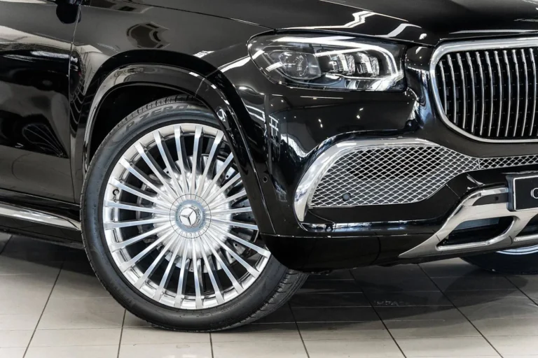 2023 Mercedes-Benz Maybach GLS600 4MATIC 4.0 — photo 5
