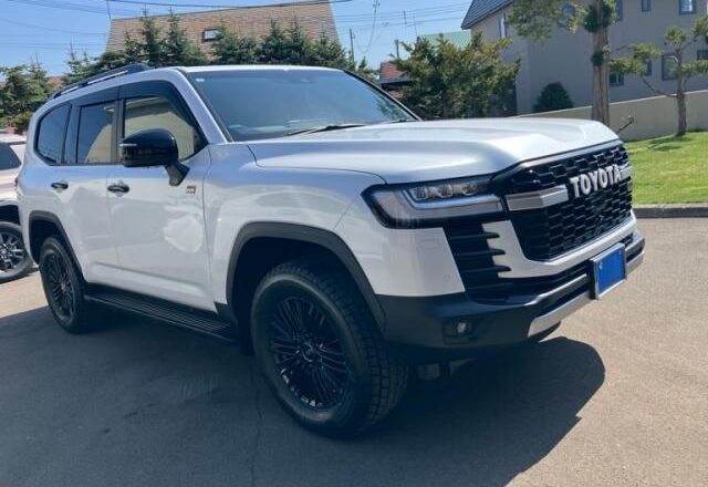 2023 Toyota Land Cruiser 300 Series GR Sport