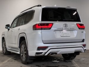 2023 Toyota Land Cruiser ZX 300 Series 3.5L — photo 4