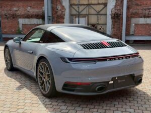 2023 Porsche 911 Targa 4 3.0 — photo 3
