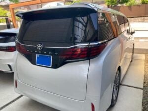 2025 Toyota Alphard Z 2.5 — photo 4