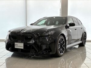 2025 BMW M5 Touring Base Grade 4.4 — photo 1