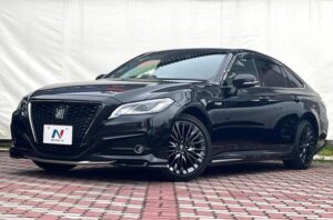 2020 Toyota Crown S Hybrid 2.5 — photo 2