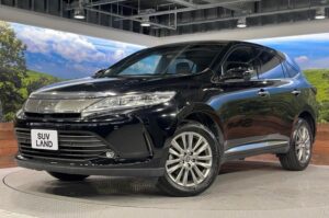 2019 Toyota Harrier Premium 2WD 2.0 — photo 2