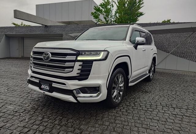 2023 Toyota Land Cruiser ZX 300