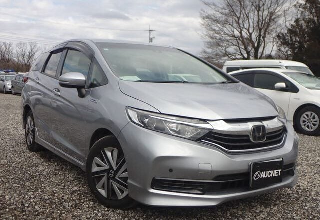 2020 Honda Fit Shuttle Hybrid